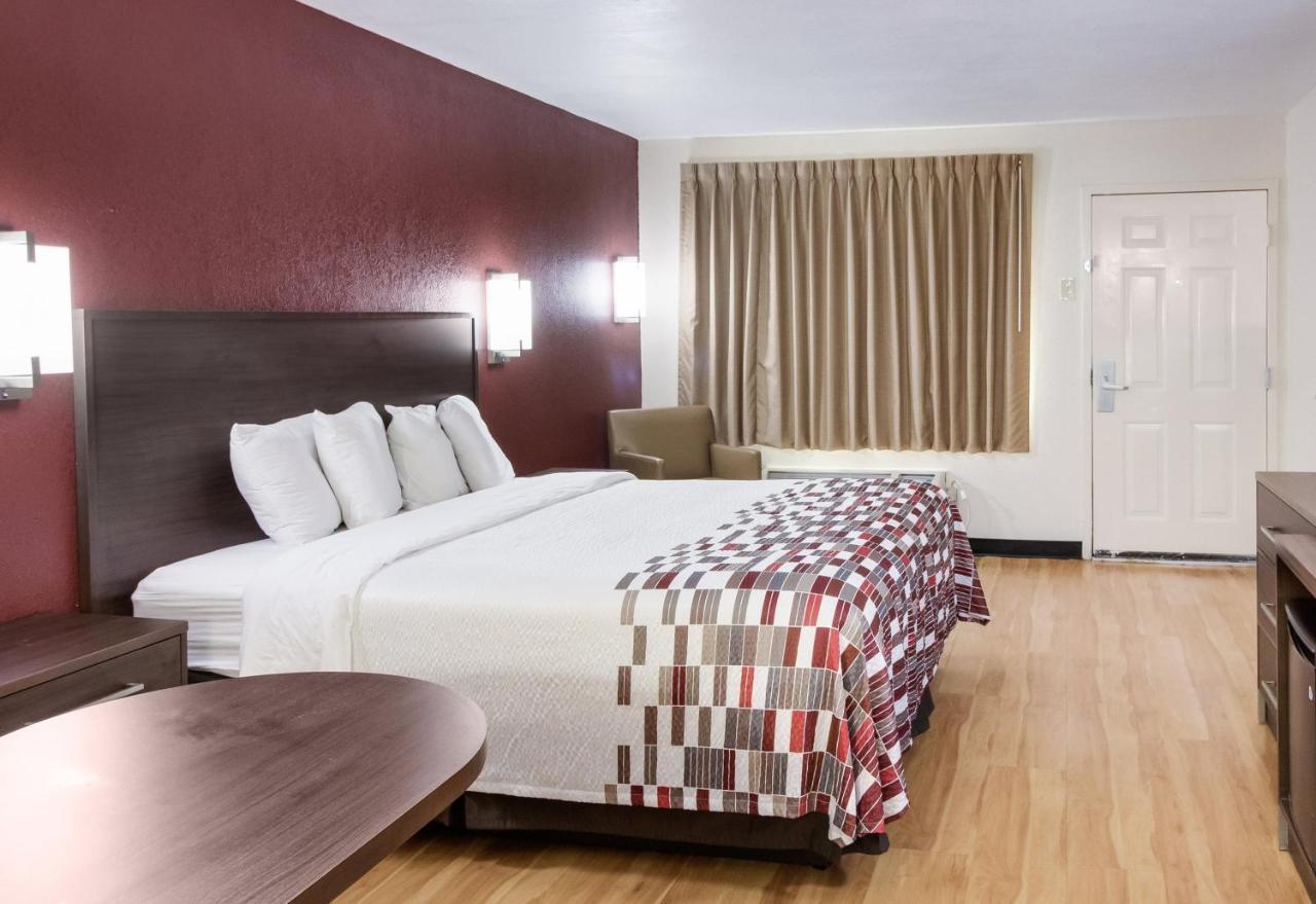 Red Roof Inn & Suites Commerce - Athens Экстерьер фото
