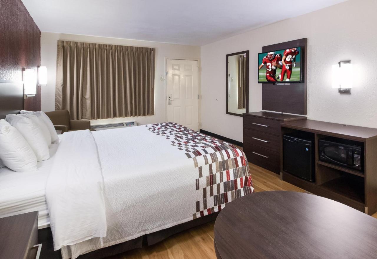 Red Roof Inn & Suites Commerce - Athens Экстерьер фото