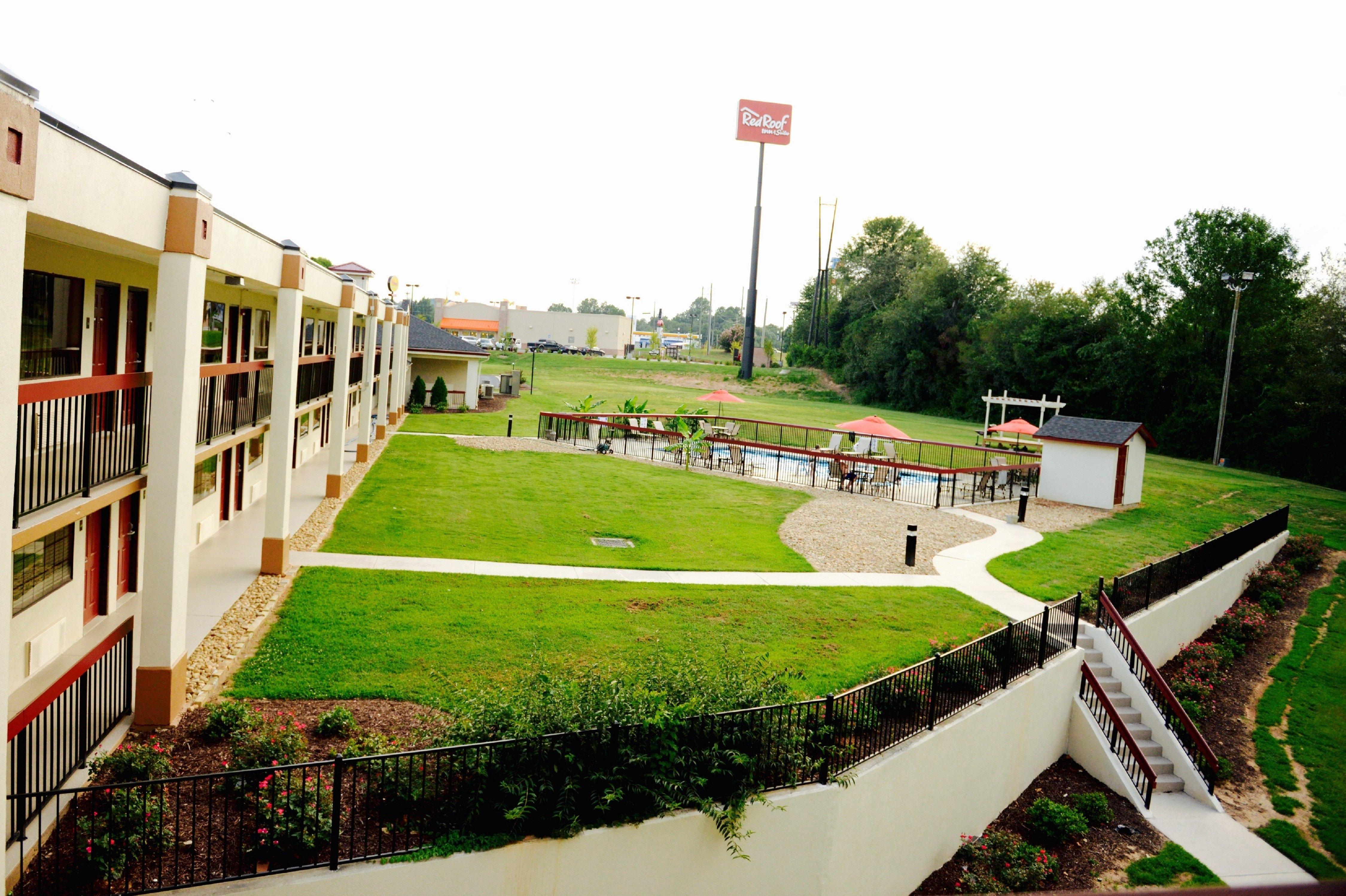 Red Roof Inn & Suites Commerce - Athens Экстерьер фото